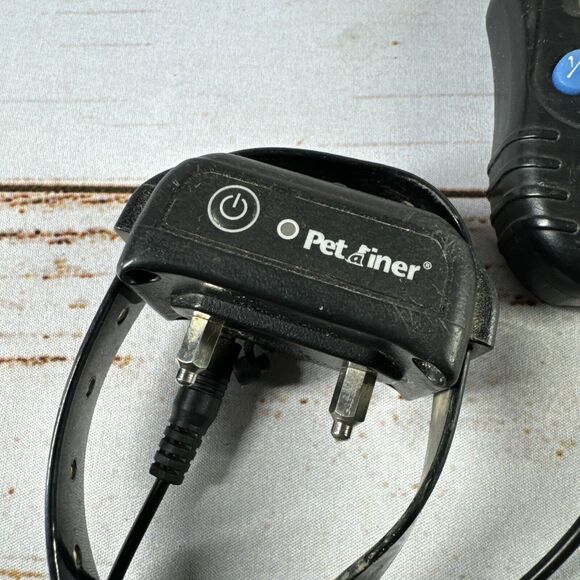 Petrainer Rechargeable and Rainproof 330 yd Remote Dog Training Collar - Picture 2 of 6